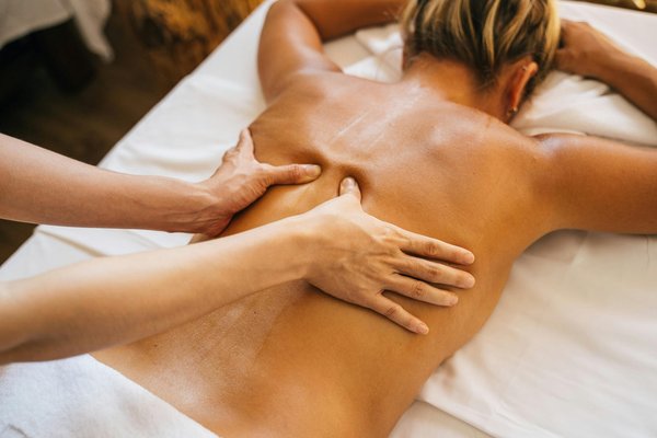 Formation masseuse à domicile : lancez-vous en 100 jours !